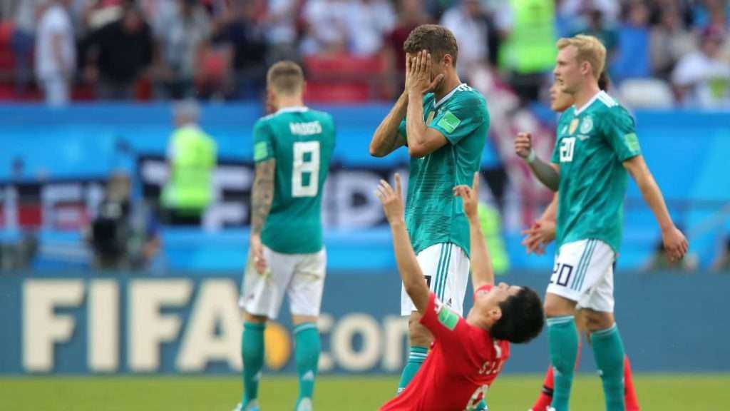 गतवर्षीचे विजेते जर्मनी स्पर्धेबाहेर, कोरियाकडून २-० ने पराभव