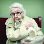 pet lover old age women