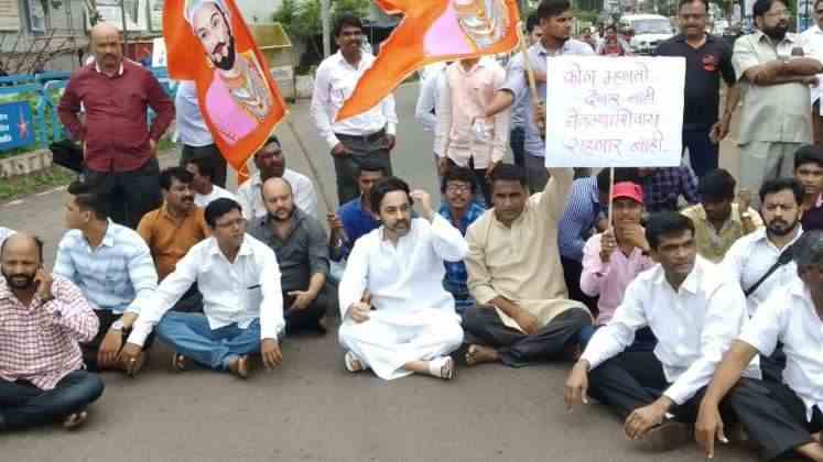 nilesh rane protest for maratha reservation