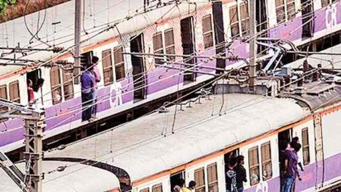 - central railway delayed due technical problem