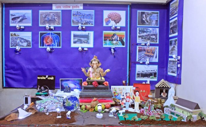 ravindra chitnis give plastic free message through ganesh festival