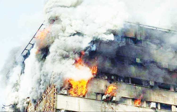 मुंबईतील गगनचुंबी इमारती आगीपासून असुरक्षित