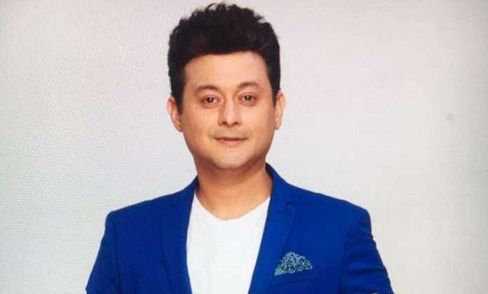 Swapnil Joshi become emotional with 'tattoos' of his fans