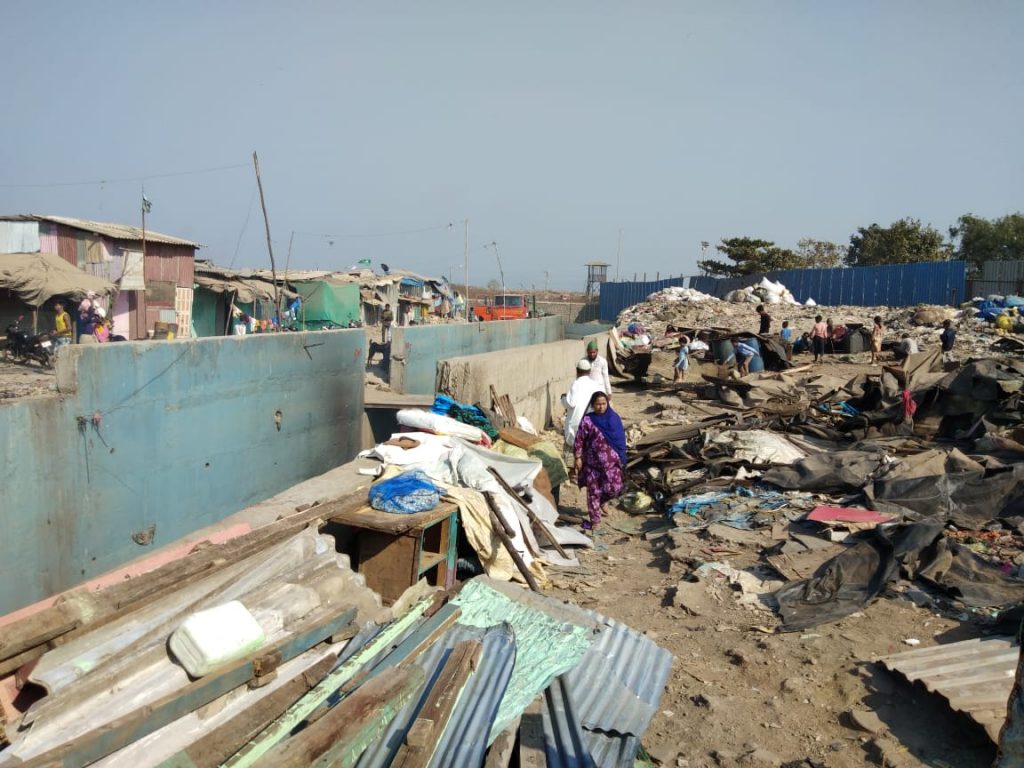 127 huts demolished in deonar dumping ground for safety wall
