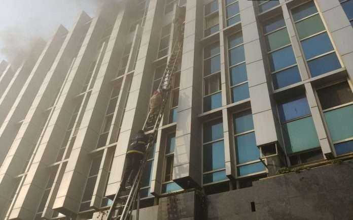 fire breaks out at andheri kamgar hospital 9 deaths146 injured