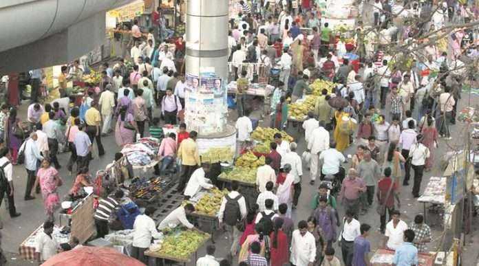 Only 15 thousand 19 hawkers are eligible for Mumbai municipal corporation license