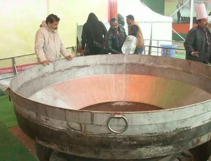 5000 kg 'Khichdi' being cooked for BJP's 'Bhim Mahasangam Vijay Sankalp' rally in Delhi's Ram Leela Maidan