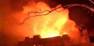 Delhi :Fire broken out at furniture market in kirti nagar