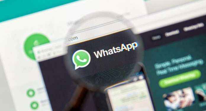 whatsapp : mobile phones the picture in picture feature is rolling out in whatsapp web
