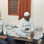 anna hazare,girish mahajan and shubhash bhamare meeting
