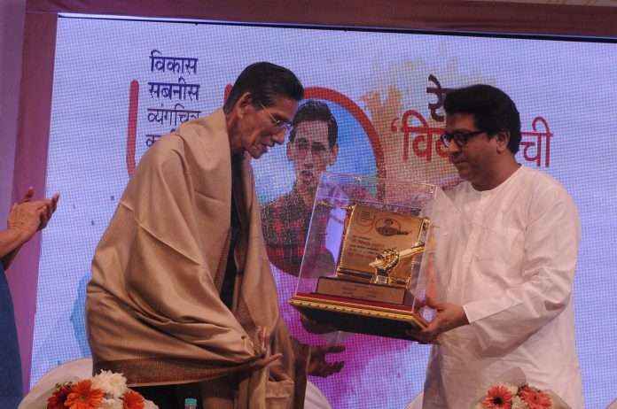 In our country, cartoonist is not worth the price - Raj Thackeray