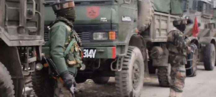 Visuals: Encounter underway between terrorists and security forces in Ratnipora area of Pulwama district