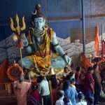 Crowd at Shiva temple on Mahashivratri