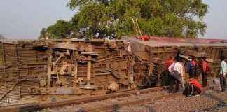 Poorva Express derailment near Kanpur