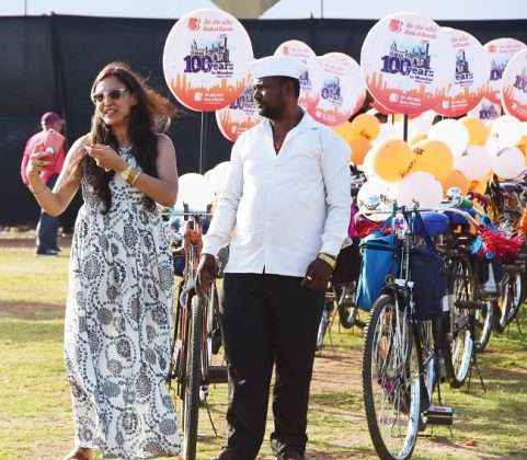 photos of carnival rally on one hundred years complete of Bank of Baroda