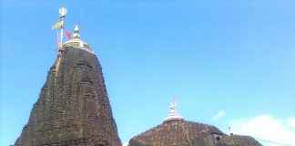 Trimbakeshwar_Shiva_Temple,_Trimbak,_Nashik_district