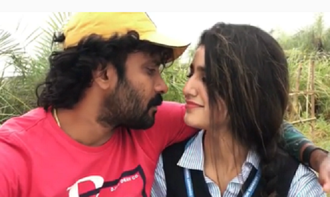 Wink girl priya prakash varrier gets ready to kiss him in viral video