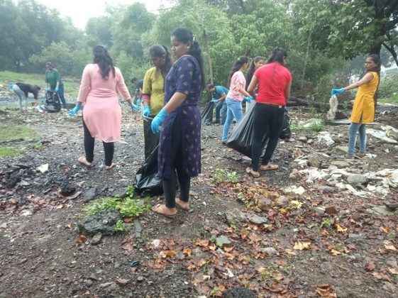 youngster come forward for city cleanliness in mankhurd