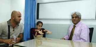 Kurdistan girl treated in Mumbai on Split Cord Malfunction Disease