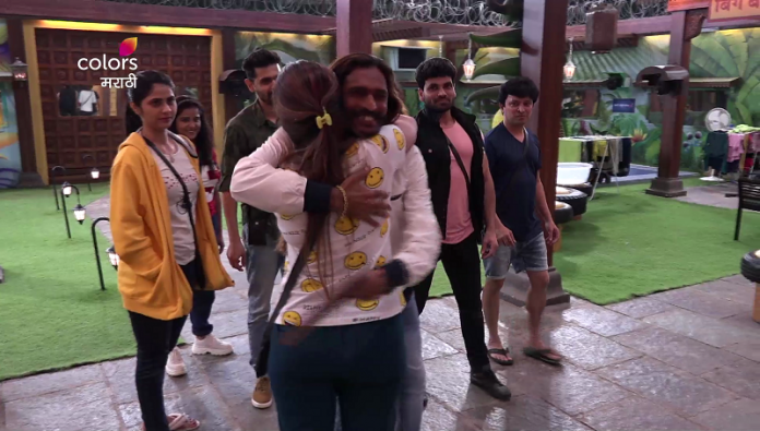 Bigg boss marathi 2 : abhijeet bichukale can be seen in the house from todays episode