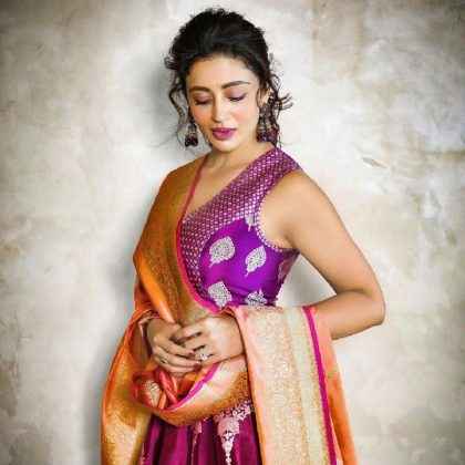 neha pendse share her traditional look photoshoot on instagram