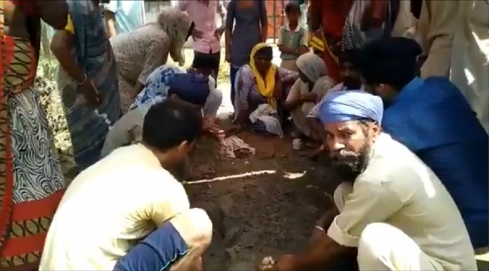 up pilibhit man gets electrocuted family bury him alive viral video on social media