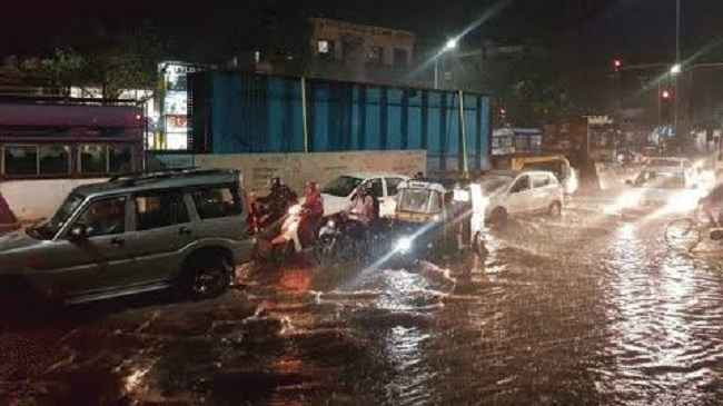 Five dead after a wall collapsed due to heavy rains in Sahakar Nagar, Pune. More details awaited