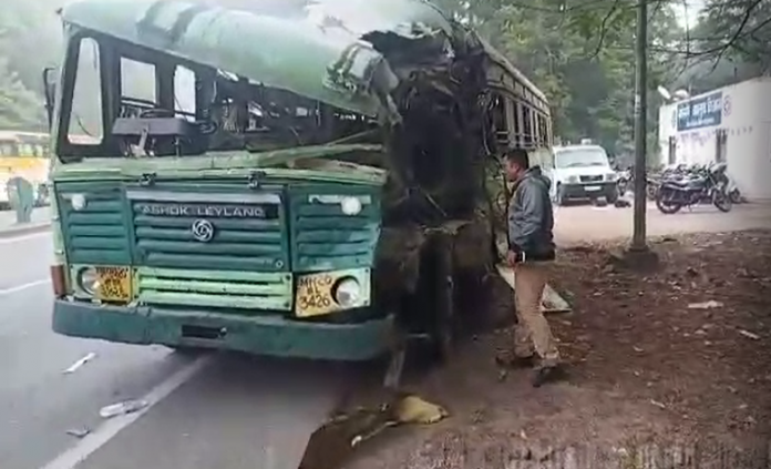 bus accident on pune nashik highway