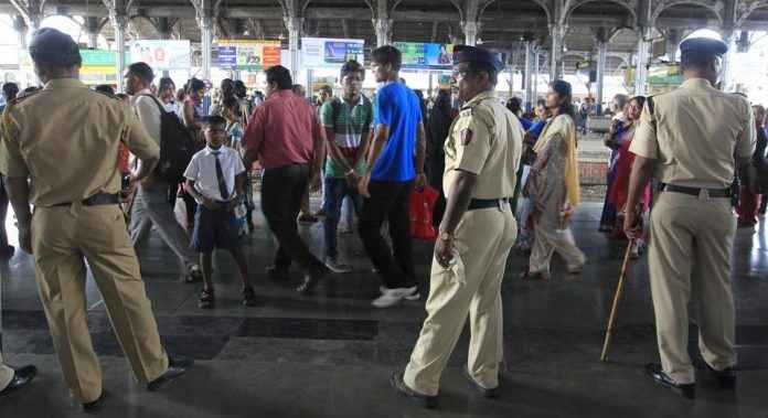 now mumbai railway police have 8 hours duty