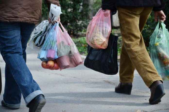 No plastic ban laws are adhered to in Thane