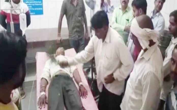 witchcraft performed on snakebite patient in mMadhya Pradesh government hospital