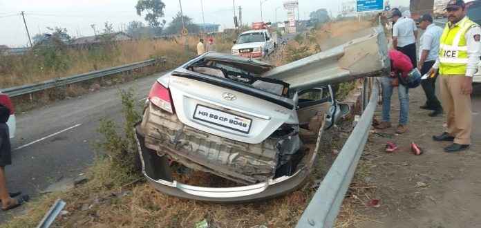 6 injured in mumbai pune expressway accident