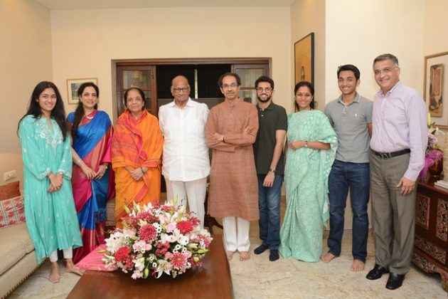 pawar and thackery family come together on the day of 80th sharad pawar brithday