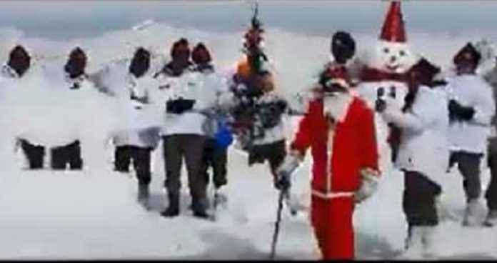 Jawans celebrate Christmas festival on Kashmir's Line of Control; Video viral!