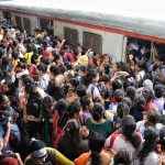 mumbai local train ladies compartment