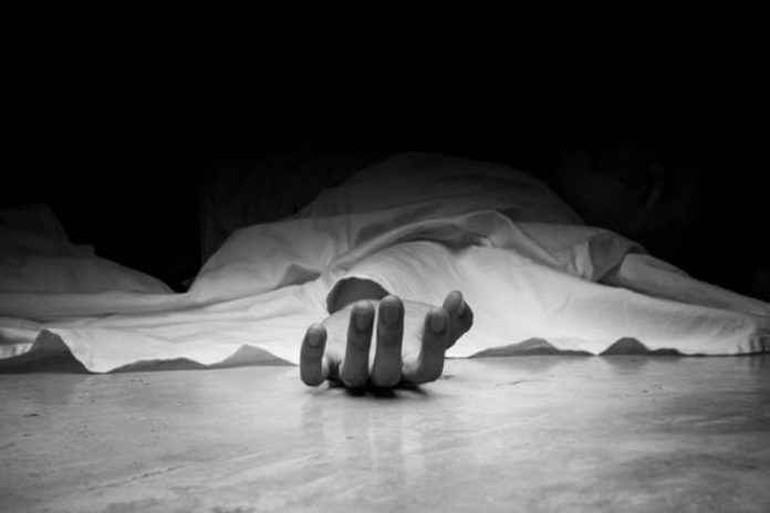 one woman died but three men applied for 50 thousand grant crime in beed