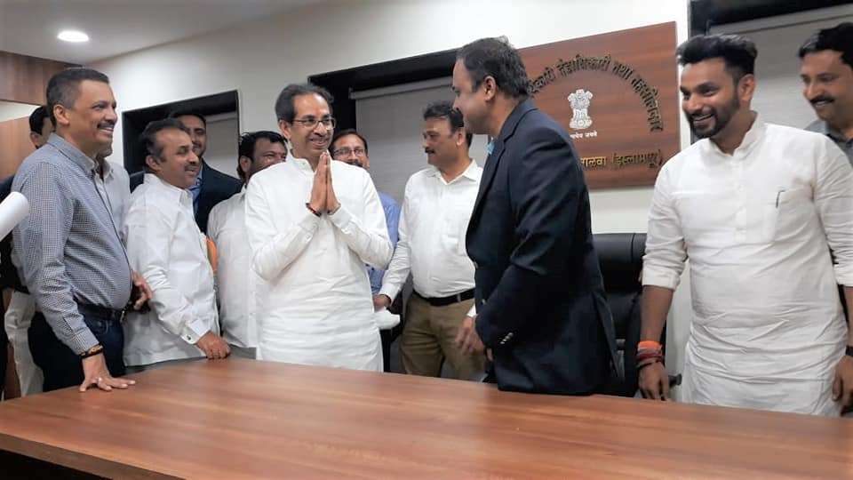 Uddhav Thackeray give seat to tehsildar Ravindra Sabnis 1