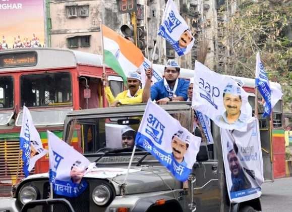 After the victory in Delhi, AAP workers celebration in Navi Mumbai