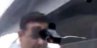 Man drags police delhi video viral video on social media.