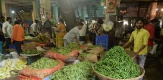 vegetables price hike in mumbai, housewifes budget spoiled