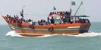 palghar 7 thousand fishermen stuck in arabian sea