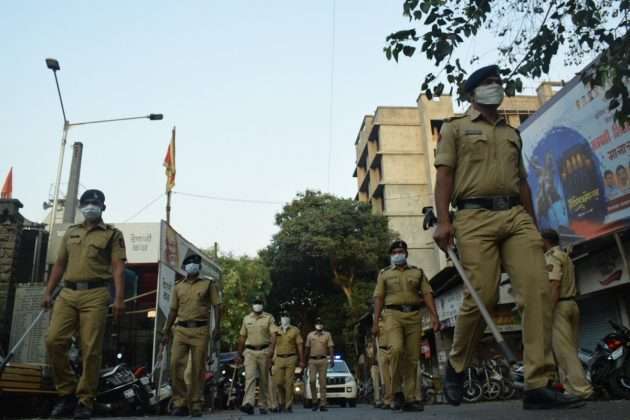 flag march by mumbai police ghatkopar
