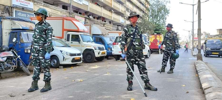 coronavirus hotspot mumbai central security forces deployed demanded uddhav