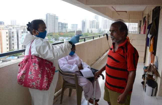 coronavirus mumbai commissioner of police parambir singh visit appa pada in malad