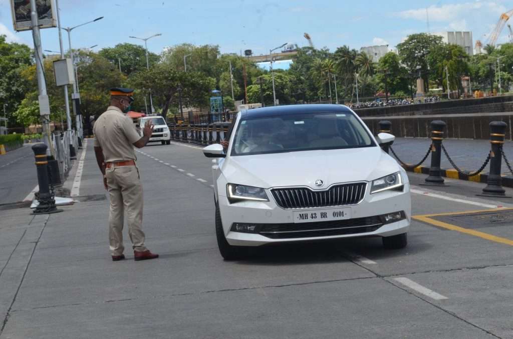 mumbai police security tightened outside taj hotel after received a bomb threat call