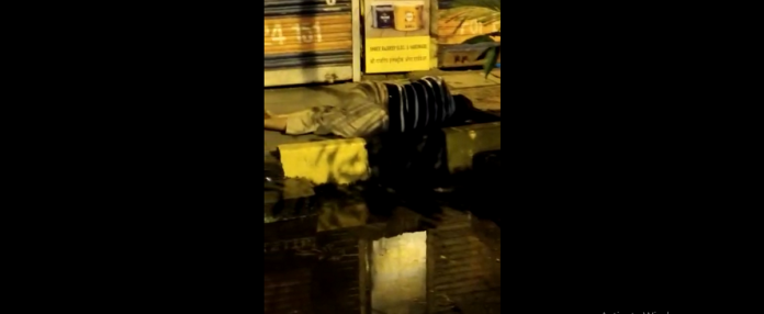 corona patient lying on the sidewalk in Dombivli
