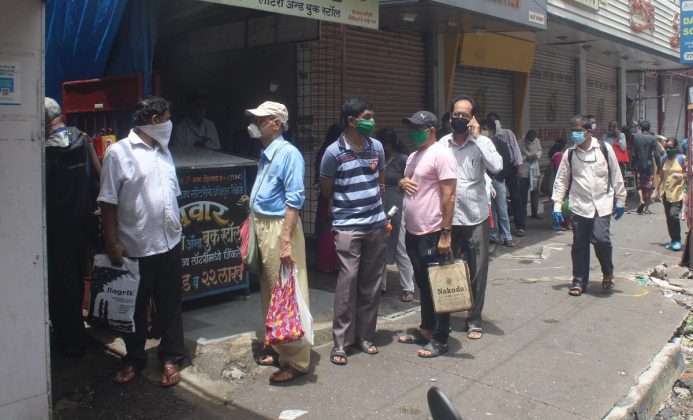 Crowd of account holders outside CKP Bank due to rumors