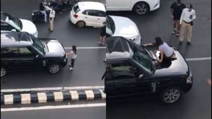 VIRAL VIDEO: Couple creates scene on Peddar Road
