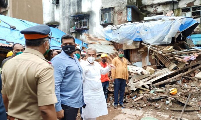 Aslam Shaikh at Nagpada Building Collapse