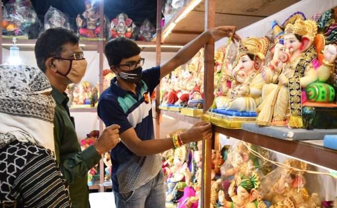 Soon ganpati bapa will come in our homes, Markets are filled with ganpati essential things
